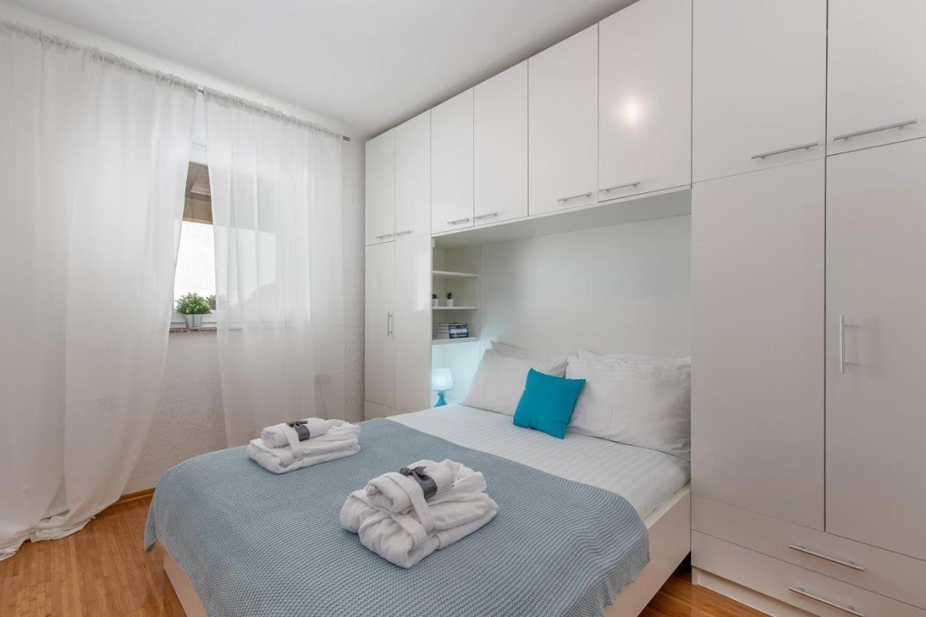 Oleander Apartment *