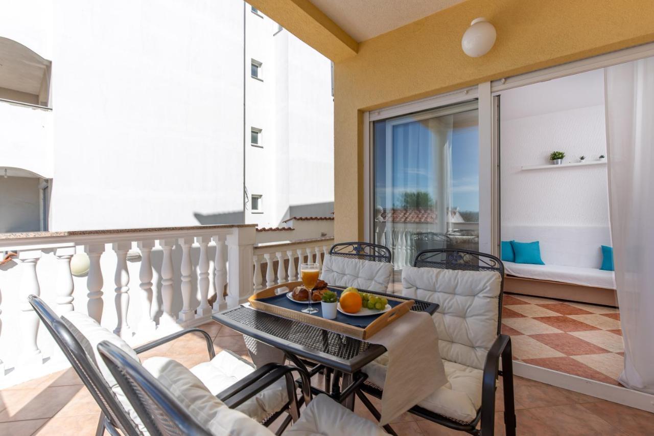 Oleander Apartment *